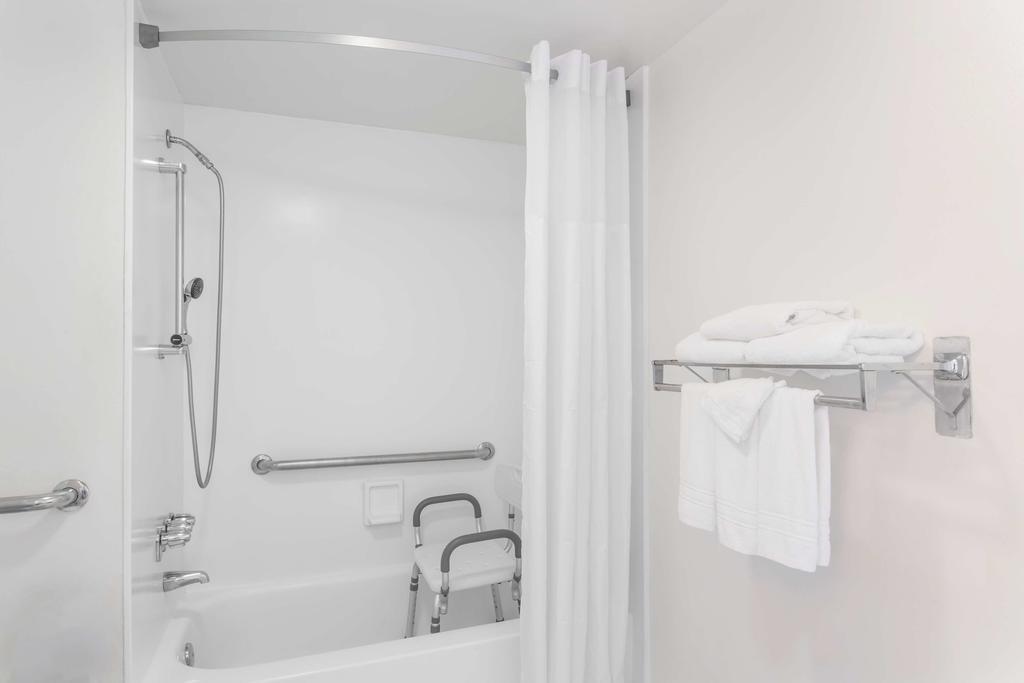 Days Inn By Wyndham West Palm Beach Ngoại thất bức ảnh