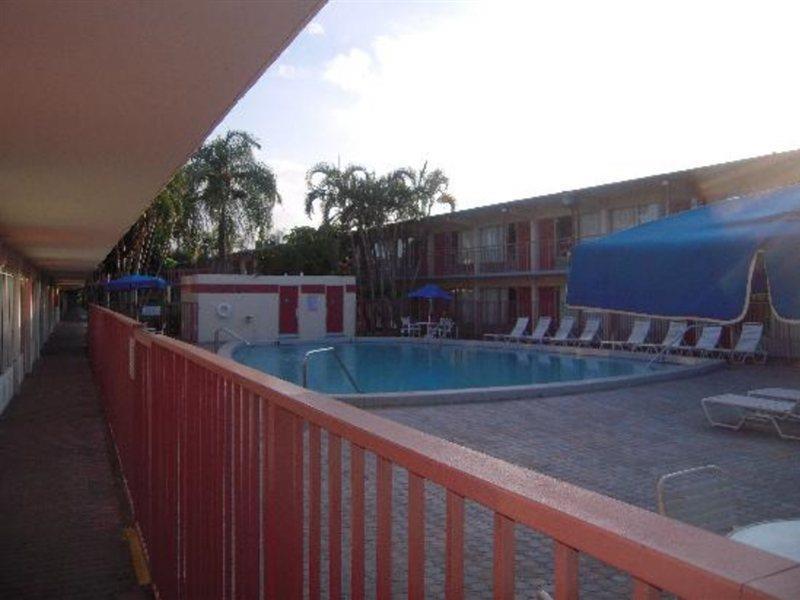 Days Inn By Wyndham West Palm Beach Ngoại thất bức ảnh