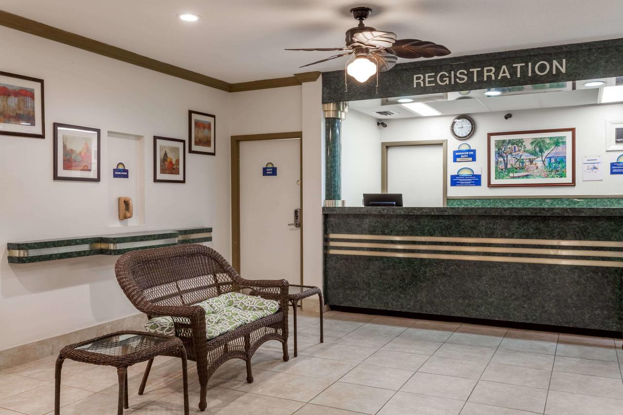Days Inn By Wyndham West Palm Beach Ngoại thất bức ảnh