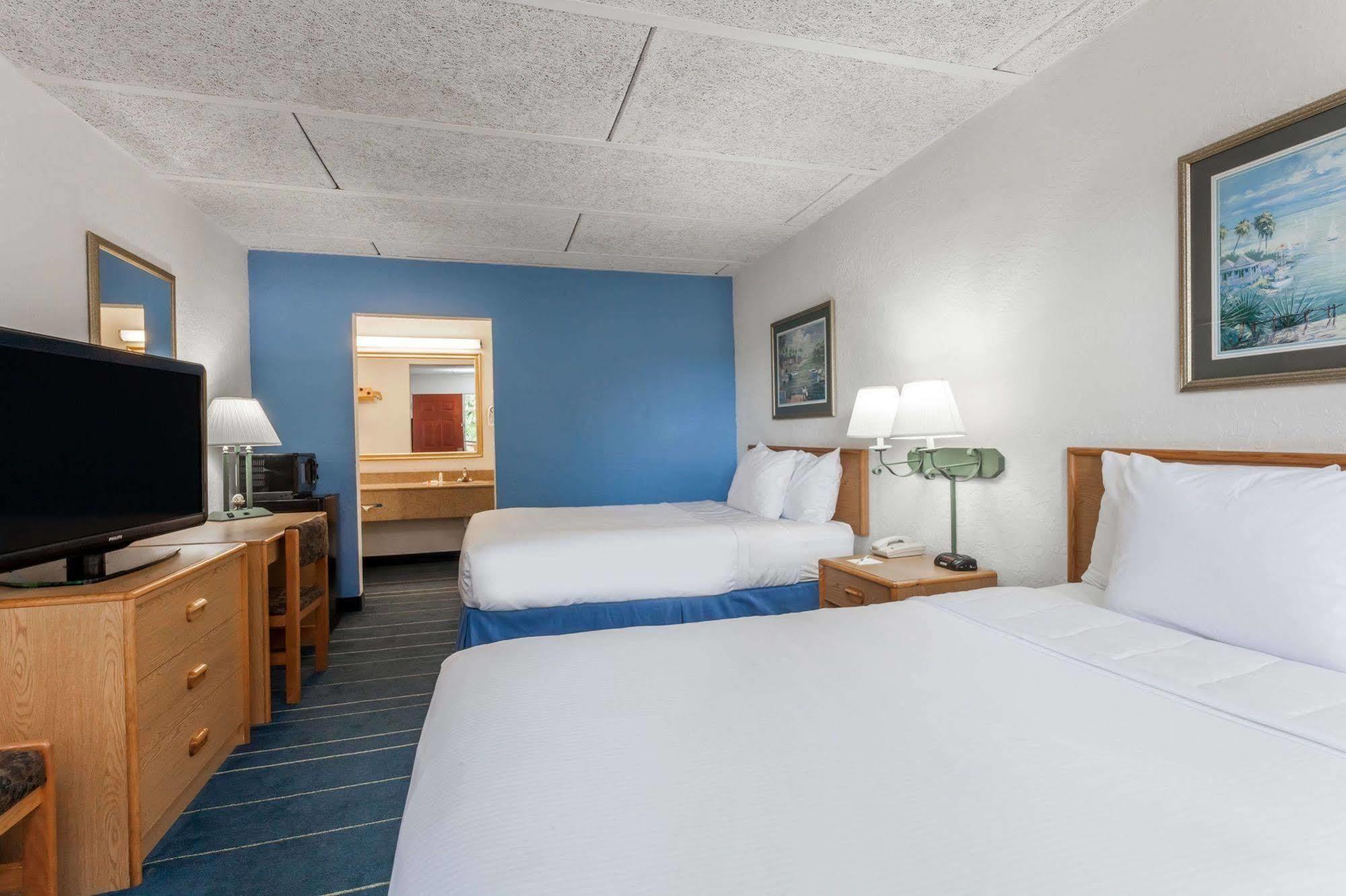 Days Inn By Wyndham West Palm Beach Ngoại thất bức ảnh